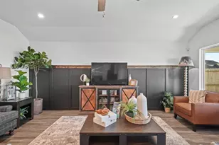 4006 Sterling Springs Ln, League City, TX 77573 - Photo 17