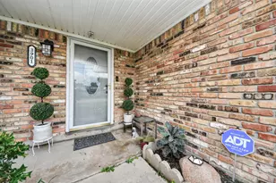 3901 Jeanetta St, Houston, TX 77063 - Photo 7