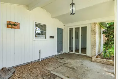 521 Sycamore Street, Lake Jackson, TX 77566 - Photo 5