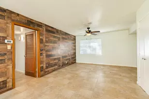 521 Sycamore St, Lake Jackson, TX 77566 - Photo 19