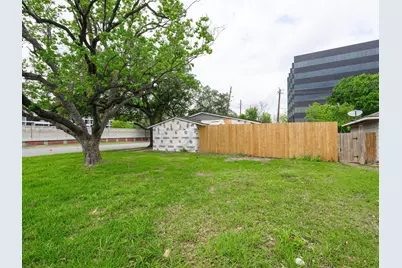 4660 Spruce Street, Bellaire, TX 77401 - Photo 19