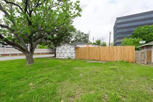 4660 Spruce St, Bellaire, TX 77401 - Photo 19