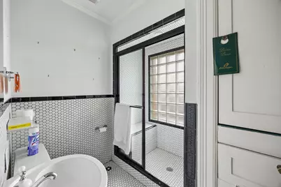 2036 Brentwood Drive, Houston, TX 77019 - Photo 21