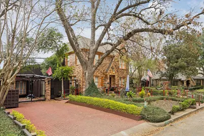 2036 Brentwood Drive, Houston, TX 77019 - Photo 5