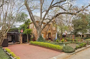 2036 Brentwood Dr, Houston, TX 77019 - Photo 5