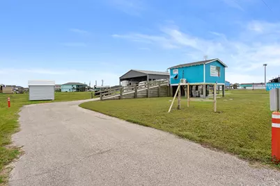 996 S Sage Road, Crystal Beach, TX 77650 - Photo 33