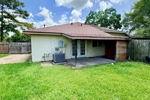 7402 Alegria Dr, Houston, TX 77083 - Photo 23