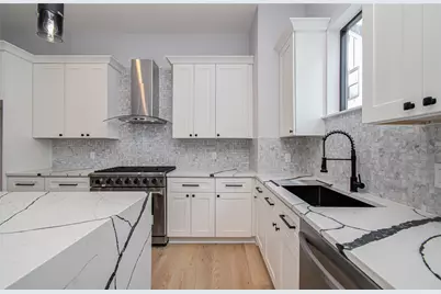 7016 Staffordshire Boulevard #F, Houston, TX 77030 - Photo 13