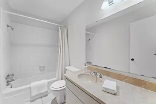 830 Threadneedle St, Houston, TX 77079 - Photo 17