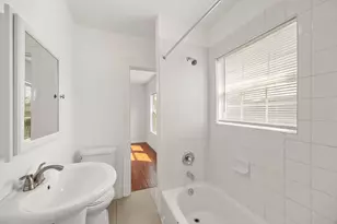 7 Latham St, Houston, TX 77011 - Photo 13