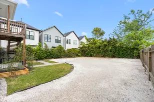 7 Latham St, Houston, TX 77011 - Photo 19