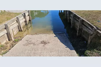 10780 S Lake Mist Lane S, Willis, TX 77318 - Photo 15