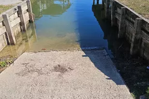 10780 S Lake Mist Ln S, Willis, TX 77318 - Photo 15