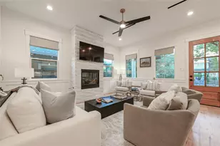 1512 Ashland St, Houston, TX 77008 - Photo 9