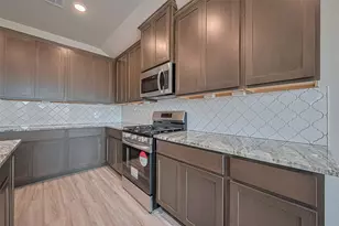 5827 Capri Frst Dr, Katy, TX 77493 - Photo 9