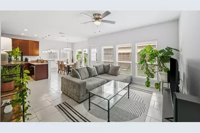 7423 Emma Lou St, Houston, TX 77088 - Photo 7