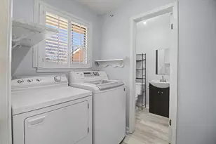 903 Horlock St, Navasota, TX 77868 - Photo 17