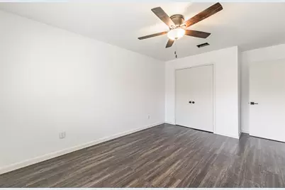 9414 Springview Lane, Houston, TX 77080 - Photo 11