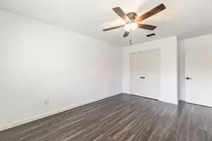9414 Springview Ln, Houston, TX 77080 - Photo 11