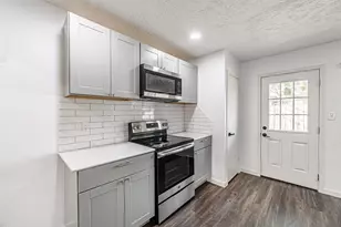 9414 Springview Ln, Houston, TX 77080 - Photo 5