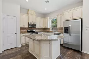 78 Cheswood Manor Drive, The Woodlands, TX 77382 - Photo 7