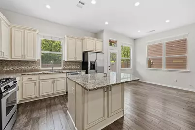 78 Cheswood Manor Drive, The Woodlands, TX 77382 - Photo 11