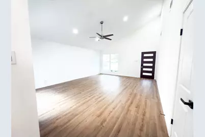 3819 Bear Creek Meadows Lane, Houston, TX 77043 - Photo 3