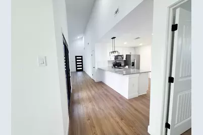 3819 Bear Creek Meadows Lane, Houston, TX 77043 - Photo 7