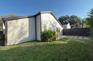 3819 Bear Creek Meadows Ln, Houston, TX 77043 - Photo 27