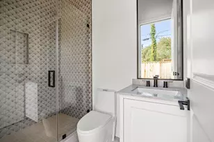 1032 W 41st St, Houston, TX 77018 - Photo 45