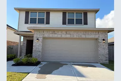 10 Greenbriar Loop, Angleton, TX 77515 - Photo 1