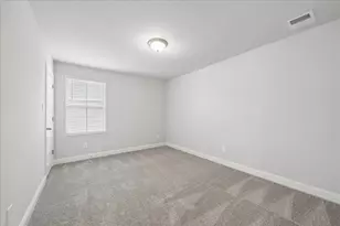 10 Greenbriar Loop, Angleton, TX 77515 - Photo 13