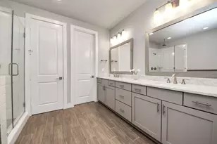 5720 Petty St, Houston, TX 77007 - Photo 27