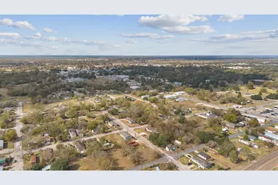 914 E Elm Street, Wharton, TX 77488 - Photo 15