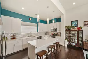 2210 Lou Ellen Ln, Houston, TX 77018 - Photo 9