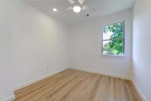 7118 Eastwood St, Houston, TX 77021 - Photo 15