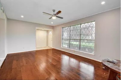 10254 Hammerly Boulevard #163, Houston, TX 77043 - Photo 5