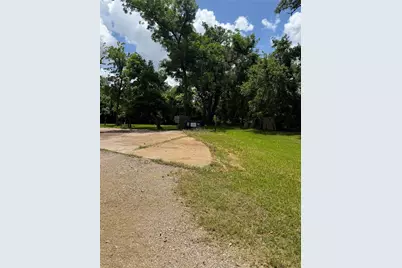 9339 Fm 524 Road, Sweeny, TX 77480 - Photo 9