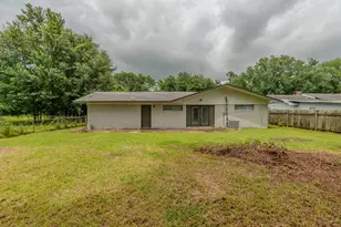 121 Glynn Dr, Bridge City, TX 77611 - Photo 19
