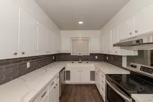 121 Glynn Dr, Bridge City, TX 77611 - Photo 7