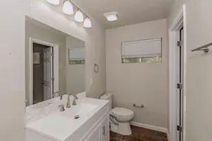 121 Glynn Dr, Bridge City, TX 77611 - Photo 17