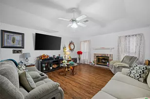 417 S Faires, Flatonia, TX 78941 - Photo 7