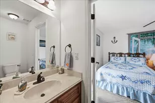 1008 Rollover Cir, Gilchrist, TX 77617 - Photo 11