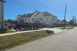 7823 Gladstone St, Houston, TX 77051 - Photo 5