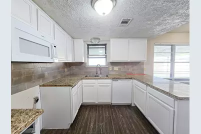 12645 Lake Conroe Hills Drive, Willis, TX 77318 - Photo 9