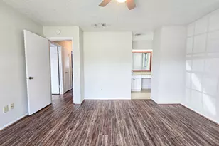12645 Lake Conroe Hills Dr, Willis, TX 77318 - Photo 17