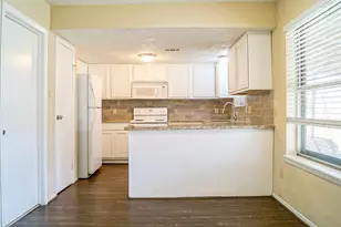 12645 Lake Conroe Hills Dr, Willis, TX 77318 - Photo 7