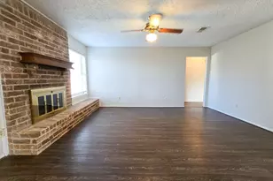 12645 Lake Conroe Hills Dr, Willis, TX 77318 - Photo 11