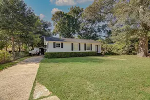 1835 N San Jacinto St, Liberty, TX 77575 - Photo 1