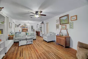 1835 N San Jacinto St, Liberty, TX 77575 - Photo 9